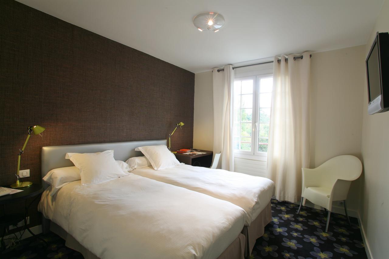 Logis Ar Milin Hotel Chateaubourg  Ngoại thất bức ảnh