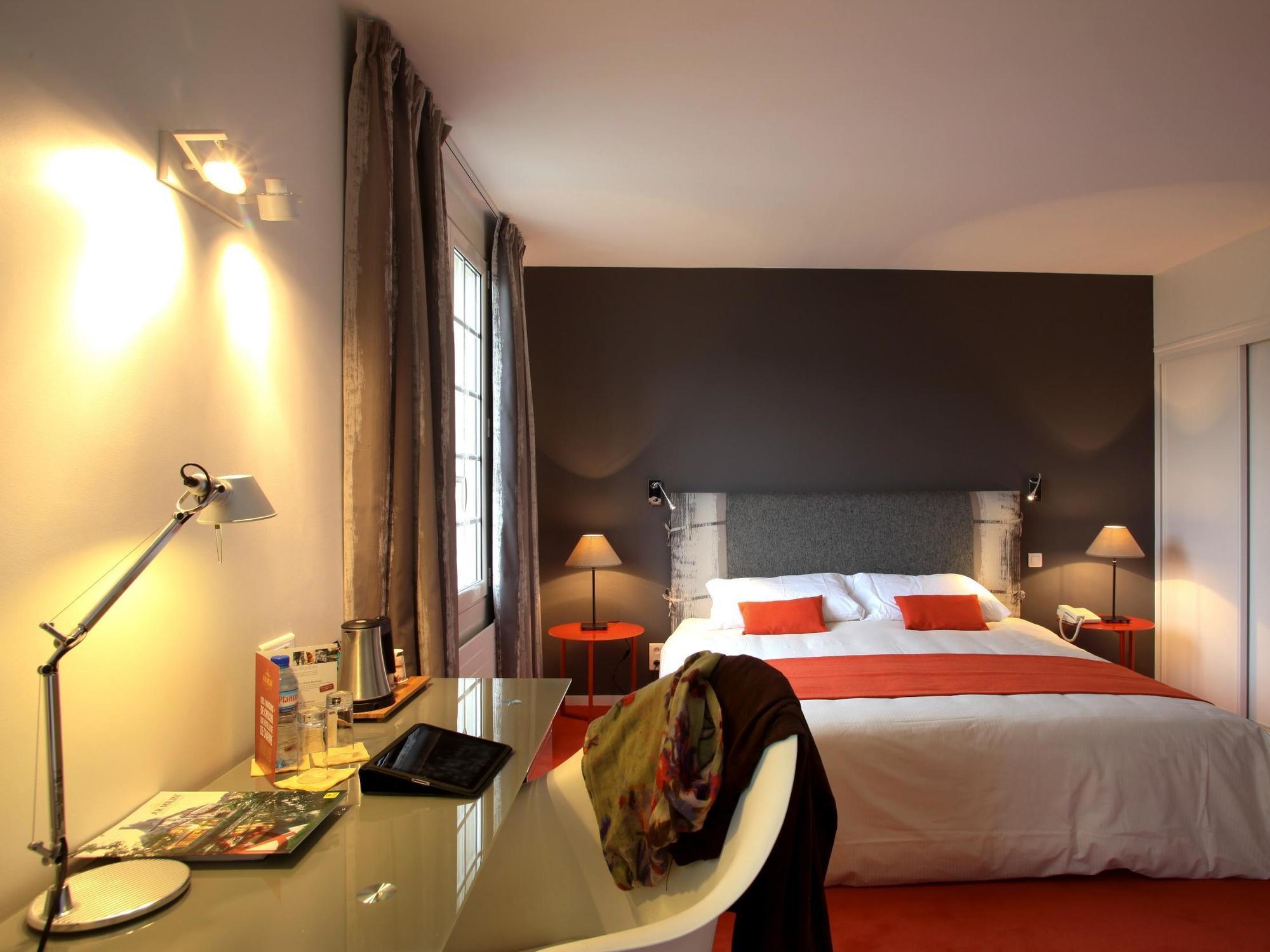 Logis Ar Milin Hotel Chateaubourg  Ngoại thất bức ảnh