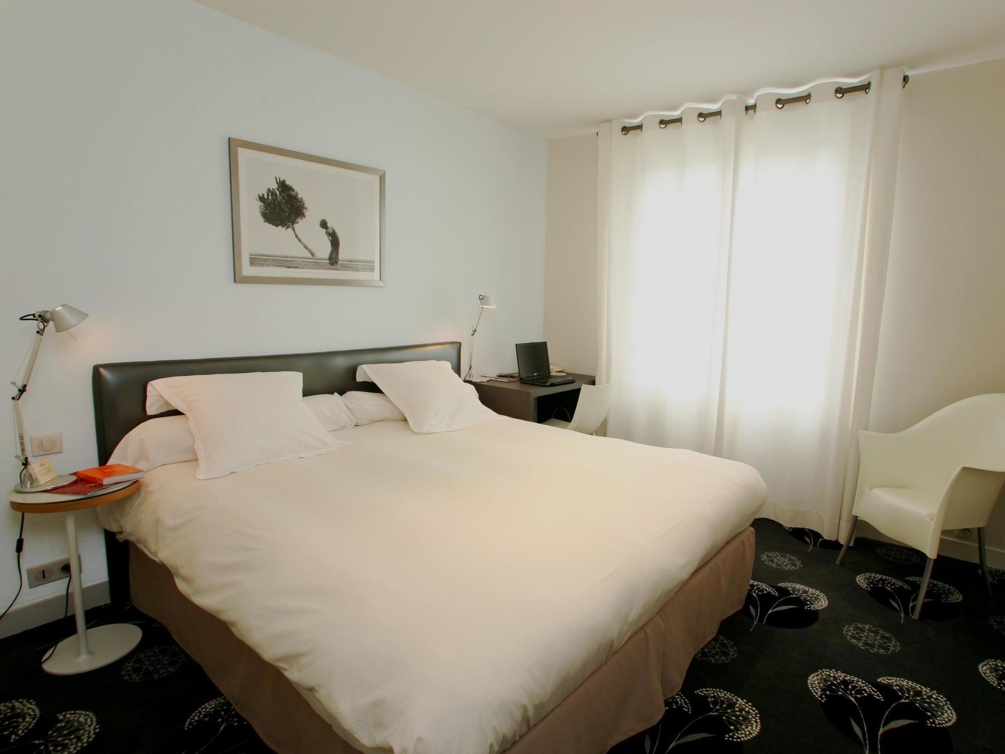 Logis Ar Milin Hotel Chateaubourg  Ngoại thất bức ảnh