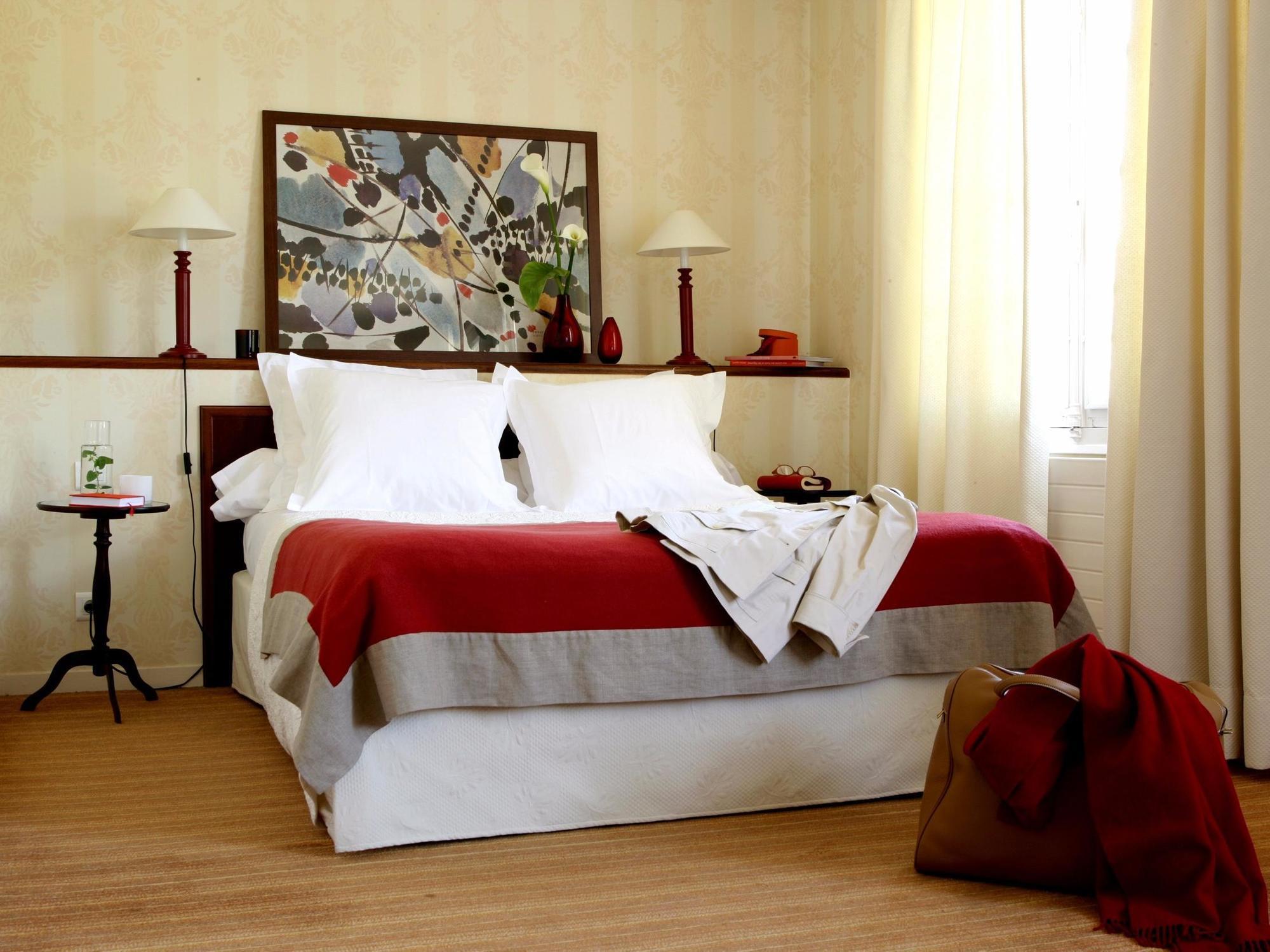 Logis Ar Milin Hotel Chateaubourg  Ngoại thất bức ảnh