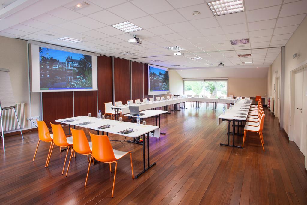 Logis Ar Milin Hotel Chateaubourg  Ngoại thất bức ảnh